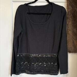 VINTAGE KNIT TOP WITH AN EMBELLISHED WAIST